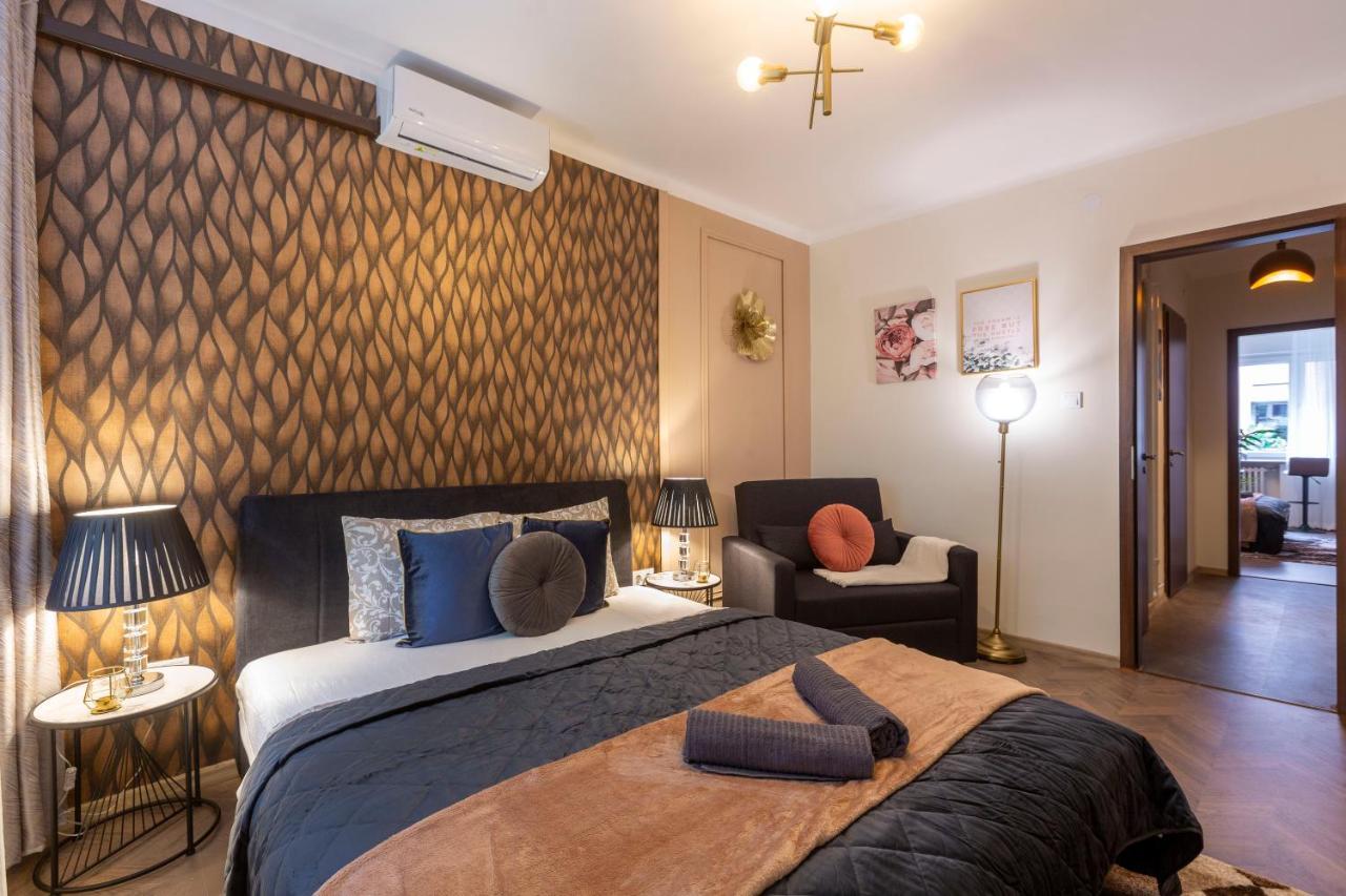 Stylish Quentin Apartment In The King Street Budapest Exterior photo
